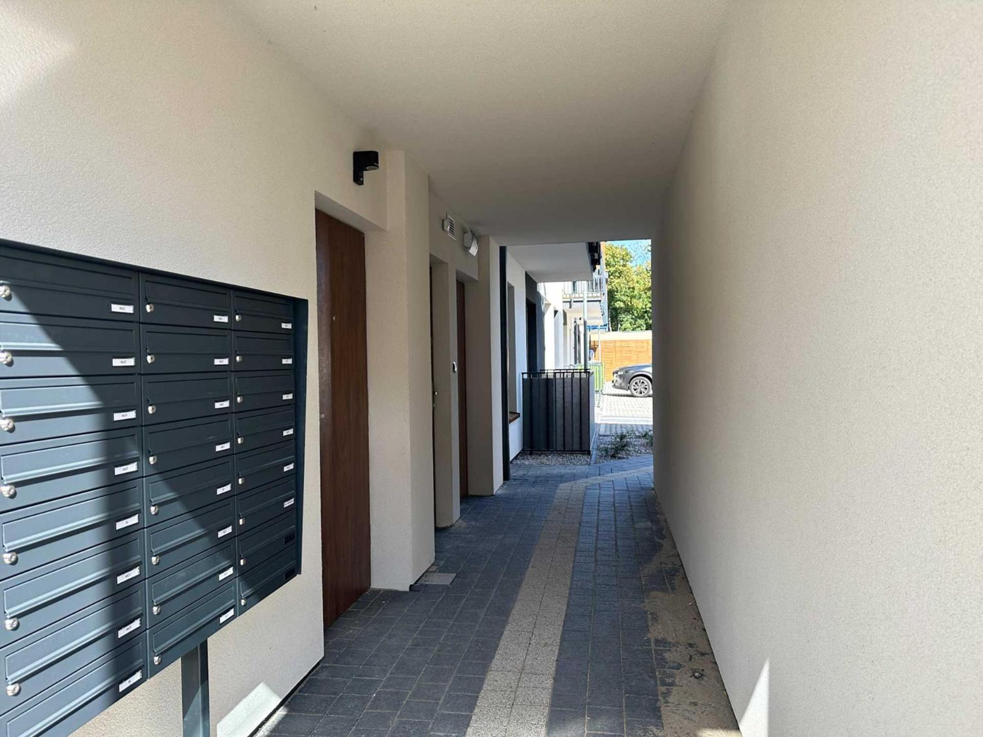 Dmk Oak Studio Near Warsaw-Modlin Airport Nowy Dwor Mazowiecki Exterior photo